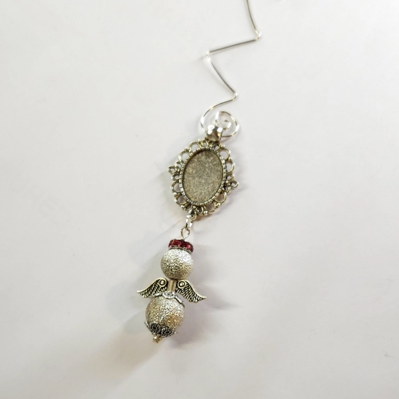 Handmade Beaded Angel & Photo Frame Ornament, Memorial or Wedding Bouquet Charm - Picture 6 of 9